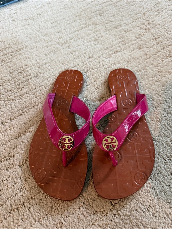 Tory Burch Shoes - Tory Burch Hot Pink Patent Leather Logo Thong Sandals